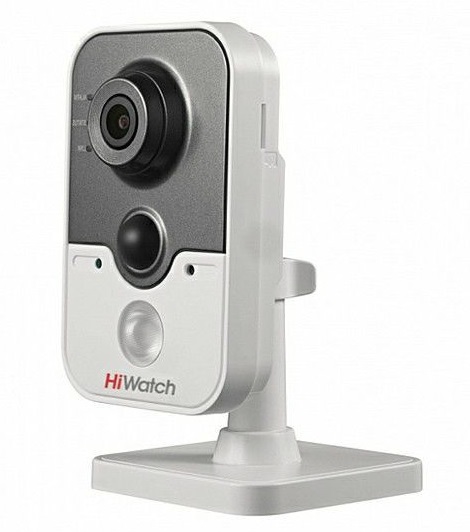 Компактная IP-видеокамера HiWatch DS-N241 Компактная IP-видеокамера HiWatch DS-N241